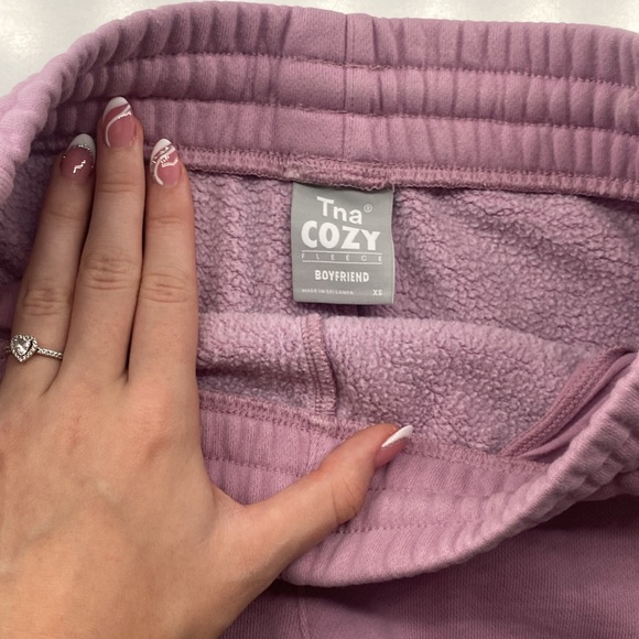 Woman’s shorts, Size Xs - Picture 2 of 4